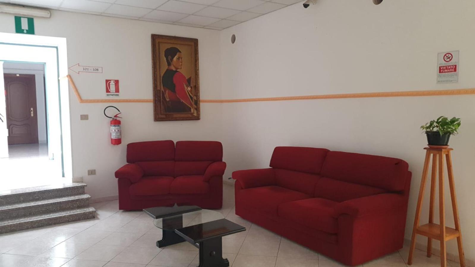 Hotel 4 Mori Cagliari Esterno foto