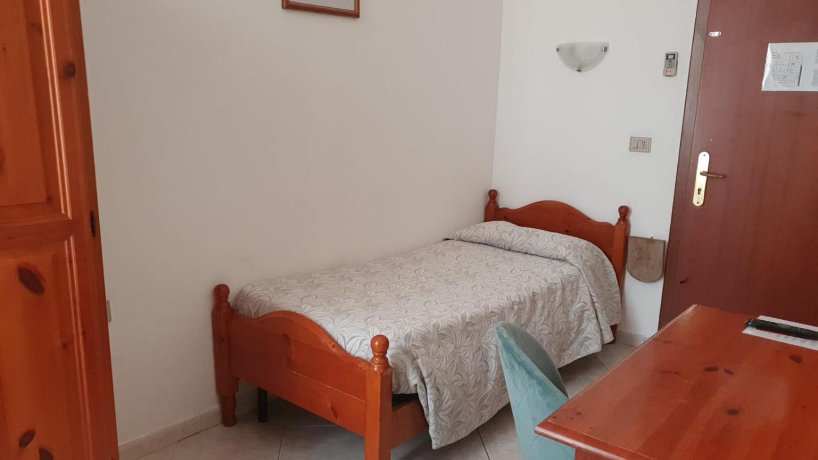 Hotel 4 Mori Cagliari Esterno foto