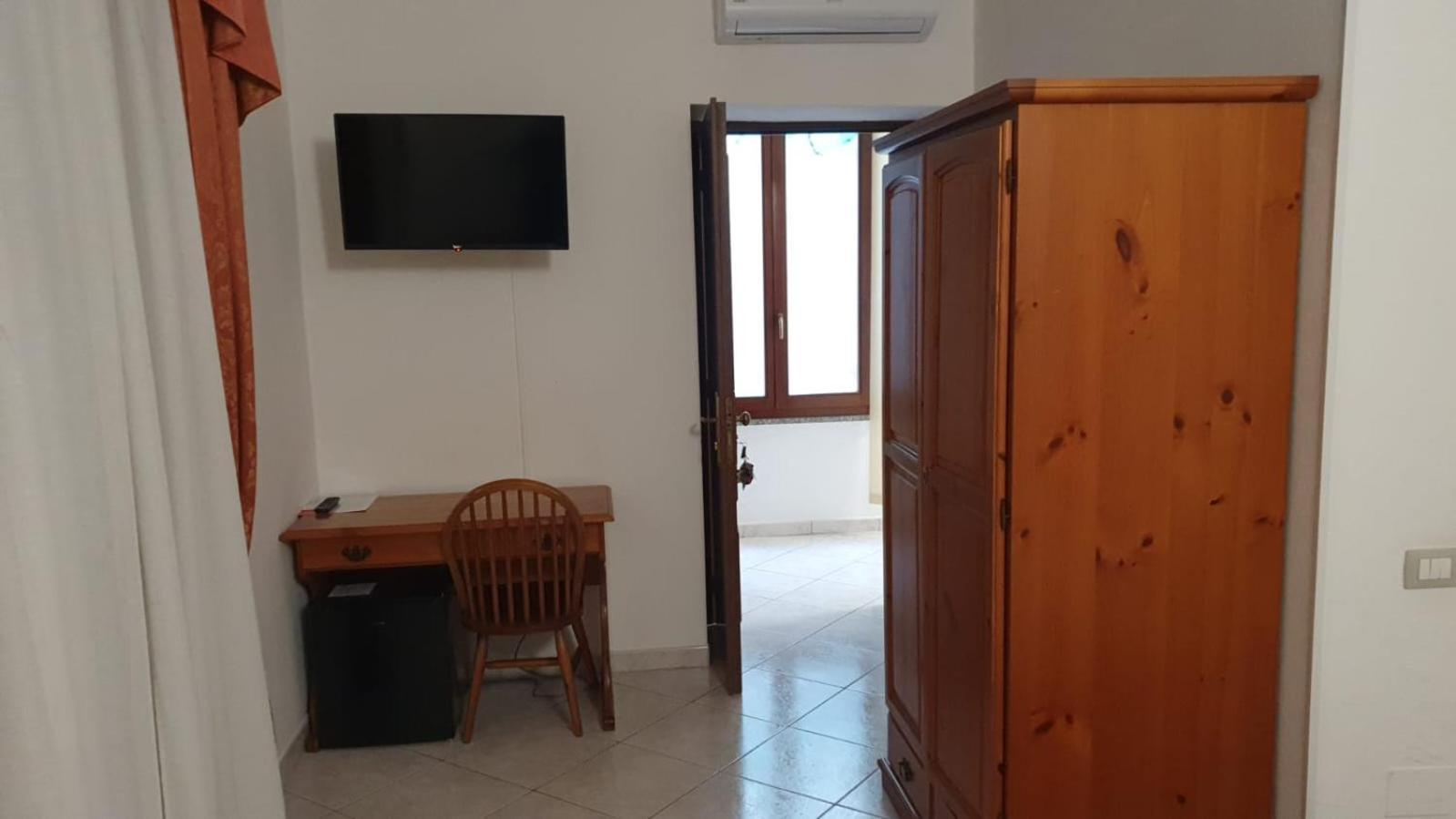 Hotel 4 Mori Cagliari Esterno foto