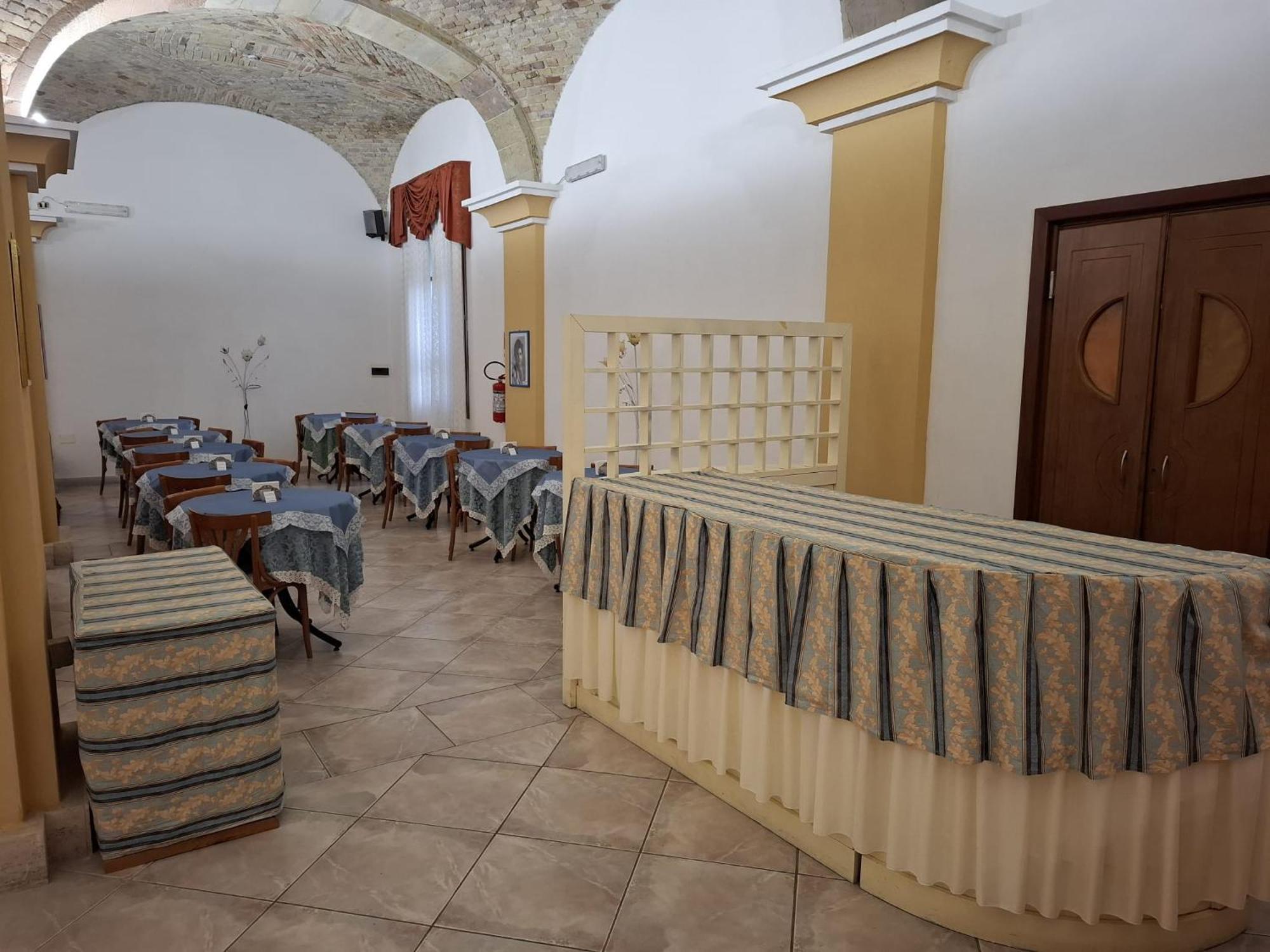 Hotel 4 Mori Cagliari Esterno foto