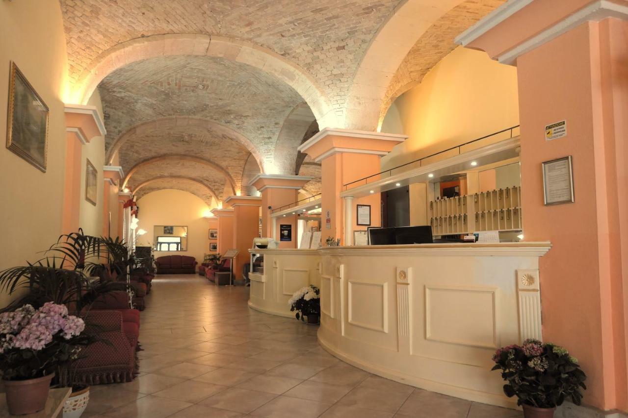 Hotel 4 Mori Cagliari Esterno foto